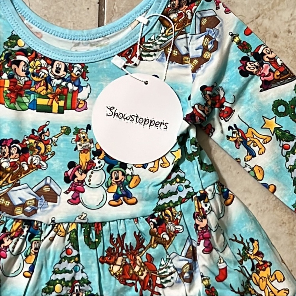 🎄✨ NWT Showstoppers Disney Mickey & Friends Christmas Dress – Size 2T ✨🎄 - Picture 3 of 4
